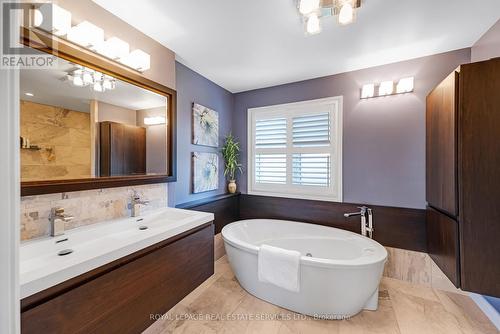 11 Rayne Avenue, Oakville (College Park), ON - Indoor Photo Showing Bathroom