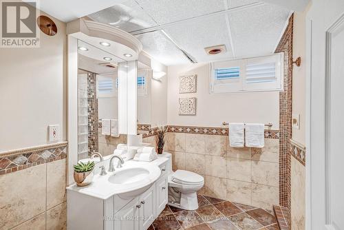 11 Rayne Avenue, Oakville (College Park), ON - Indoor Photo Showing Bathroom