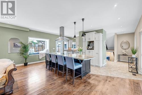 11 Rayne Avenue, Oakville (College Park), ON - Indoor