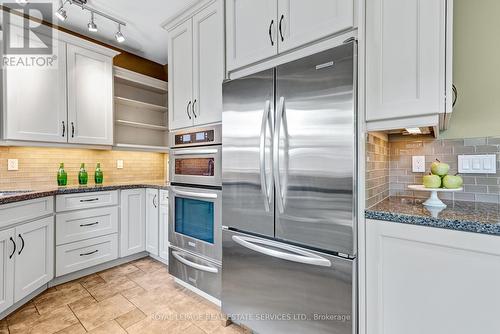 11 Rayne Avenue, Oakville (College Park), ON - Indoor Photo Showing Kitchen With Stainless Steel Kitchen With Upgraded Kitchen