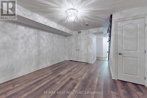 132 Hall Street, Richmond Hill, ON - Indoor Photo Showing Other Room