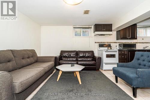 34 Penhurst Avenue, Toronto (Stonegate-Queensway), ON - Indoor Photo Showing Living Room