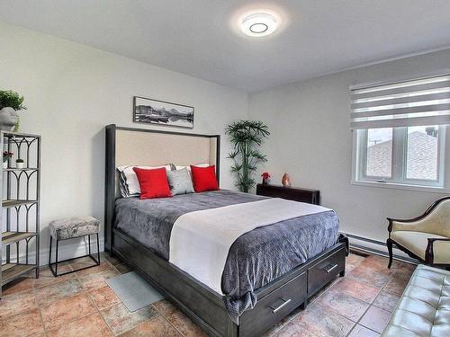 Chambre Ã Â coucher - 6296 Rue Principale, Sainte-Croix, QC - Indoor Photo Showing Bedroom