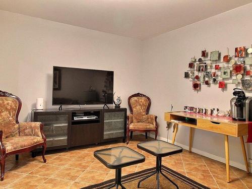 Boudoir - 6296 Rue Principale, Sainte-Croix, QC - Indoor Photo Showing Living Room