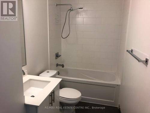 2202 - 225 Sackville Street, Toronto (Regent Park), ON - Indoor Photo Showing Bathroom