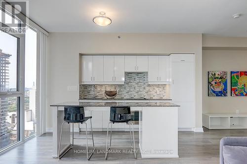 2203 - 426 University Avenue, Toronto, ON - Indoor Photo Showing Kitchen