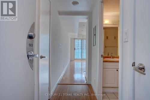 1909 - 600 Fleet Street, Toronto, ON - Indoor Photo Showing Other Room