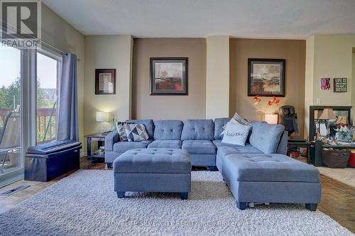 431 Meadowvale Road, Toronto (Centennial Scarborough), ON - Indoor Photo Showing Living Room