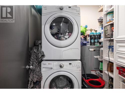 2250 Majoros Road Unit# 404, West Kelowna, BC - Indoor Photo Showing Laundry Room