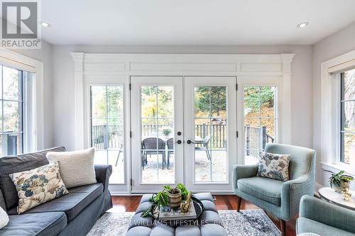 451 Westmount Drive, London, ON - Indoor Photo Showing Living Room