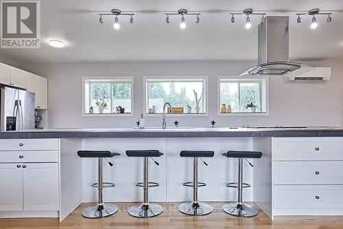 189 Halbiem Crescent, Dysart Et Al, ON - Indoor Photo Showing Kitchen