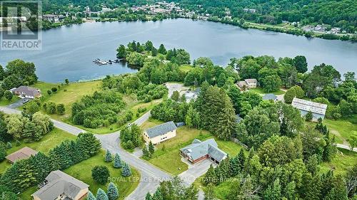 189 Halbiem Crescent, Dysart Et Al, ON - Outdoor With Body Of Water With View