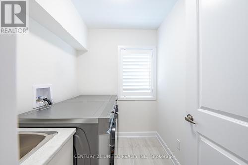 313 Mullighan Gardens, Peterborough (Northcrest), ON - Indoor Photo Showing Laundry Room