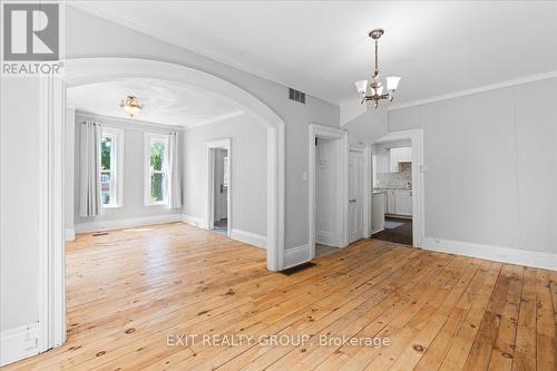 18 Stone Street, Belleville, ON - Indoor Photo Showing Other Room