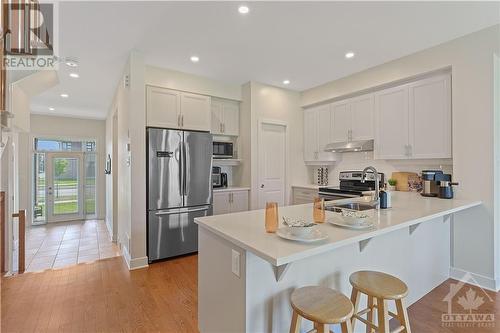 4935 Abbott Street E, Ottawa, ON - Indoor Photo Showing Kitchen