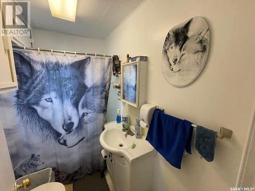 1731 103Rd Street, North Battleford, SK - Indoor Photo Showing Bathroom