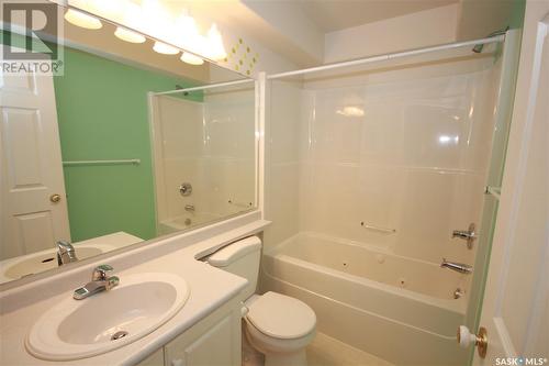 304 1152 103Rd Street, North Battleford, SK - Indoor Photo Showing Bathroom