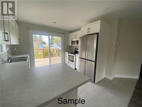 308 Highlandview, Moncton, NB - Indoor Photo Showing Kitchen