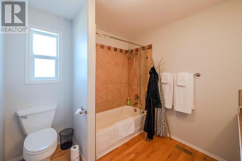 1893 Sandstone Drive, Penticton, BC - Indoor Photo Showing Bathroom