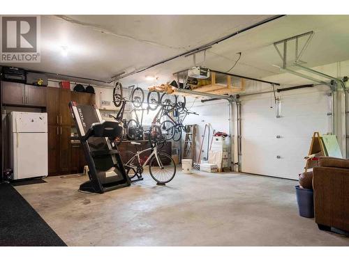 6552 Goose Lake Road, Vernon, BC - Indoor Photo Showing Garage