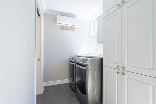 46 Mountain Brow Boulevard, Hamilton, ON - Indoor Photo Showing Laundry Room