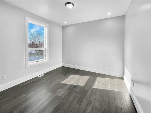 116 East 21St Street, Hamilton, ON - Indoor Photo Showing Other Room