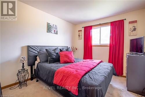 108 Watt Avenue, Welland, ON - Indoor Photo Showing Bedroom