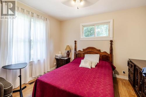 46 Knox Ave, Sault Ste Marie, ON - Indoor Photo Showing Bedroom