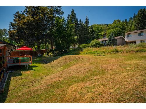 1845 Third Street, Fruitvale, BC - Outdoor