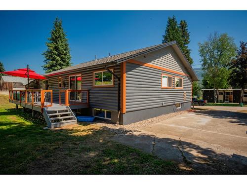 1845 Third Street, Fruitvale, BC - Outdoor With Deck Patio Veranda