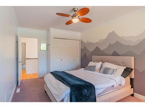 1845 Third Street, Fruitvale, BC - Indoor Photo Showing Bedroom