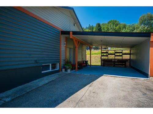 1845 Third Street, Fruitvale, BC - Outdoor