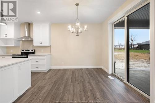 53 Belleview, Kingsville, ON - Indoor Photo Showing Kitchen