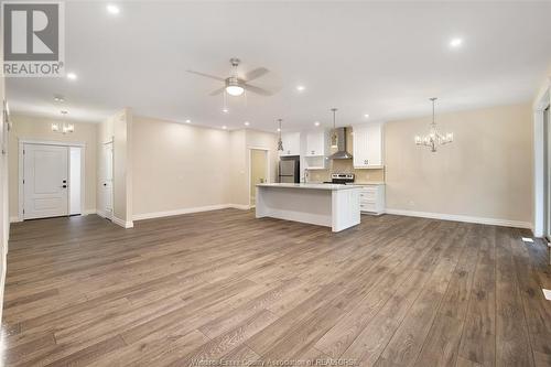 53 Belleview, Kingsville, ON - Indoor Photo Showing Kitchen