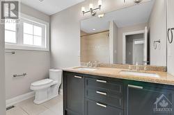 2nd Floor - (5pc) Main Bathroom - 