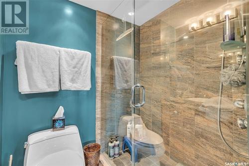 860 424 Spadina Crescent E, Saskatoon, SK - Indoor Photo Showing Bathroom