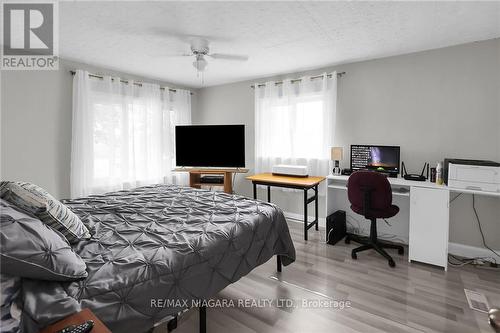 1407 Kottmeier Road, Thorold, ON - Indoor Photo Showing Bedroom