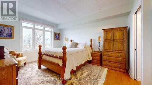 302 - 10 Bay Street E, Blue Mountains (Thornbury), ON - Indoor Photo Showing Bedroom