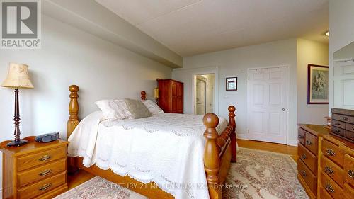 302 - 10 Bay Street E, Blue Mountains (Thornbury), ON - Indoor Photo Showing Bedroom