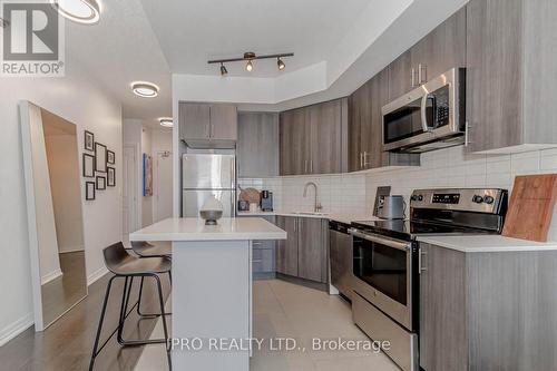 405 - 560 North Service Road, Grimsby, ON - Indoor Photo Showing Kitchen With Upgraded Kitchen