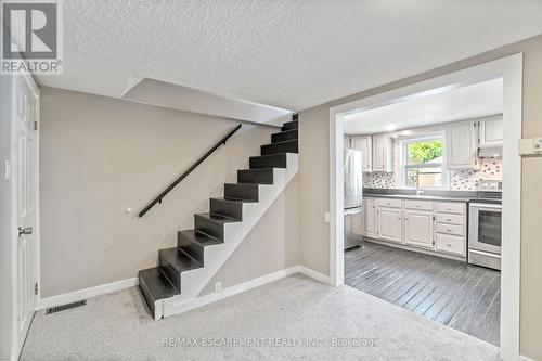 4202 Hixon Street, Lincoln, ON - Indoor Photo Showing Other Room