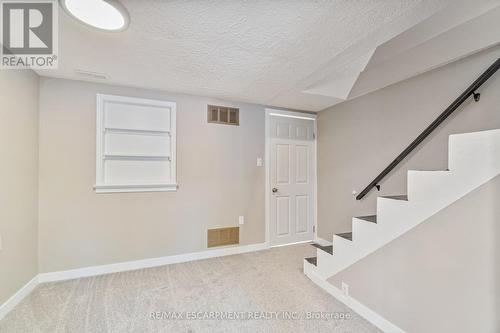 4202 Hixon Street, Lincoln, ON - Indoor Photo Showing Other Room