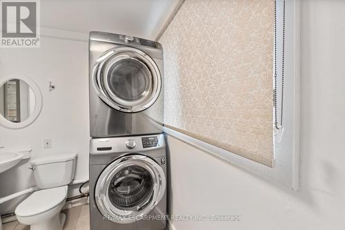 4202 Hixon Street, Lincoln, ON - Indoor Photo Showing Laundry Room