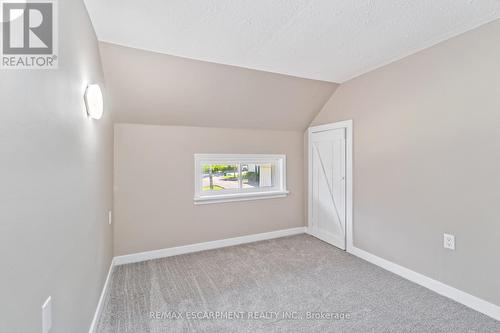 4202 Hixon Street, Lincoln, ON - Indoor Photo Showing Other Room