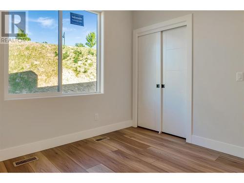 3309 Aspen Lane, Kelowna, BC - Indoor Photo Showing Other Room