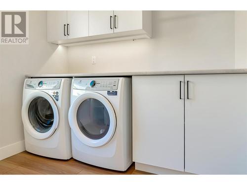 3309 Aspen Lane, Kelowna, BC - Indoor Photo Showing Laundry Room