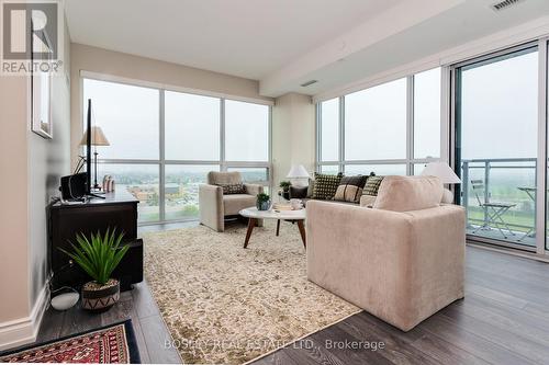 908 - 1050 Main Street E, Milton (Dempsey), ON - Indoor Photo Showing Living Room