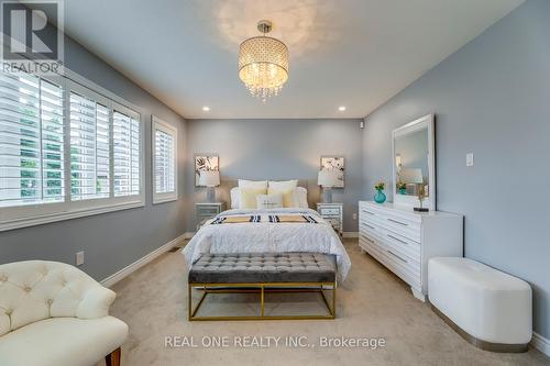 2476 North Ridge Trail, Oakville (Iroquois Ridge North), ON - Indoor Photo Showing Bedroom