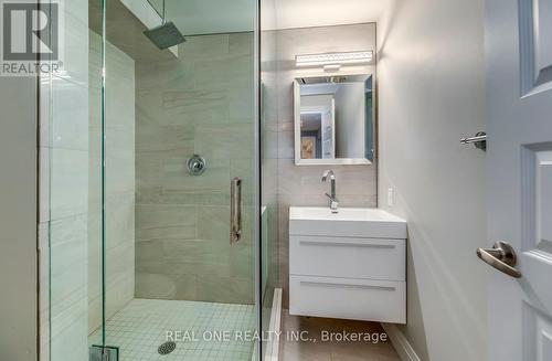 2476 North Ridge Trail, Oakville (Iroquois Ridge North), ON - Indoor Photo Showing Bathroom