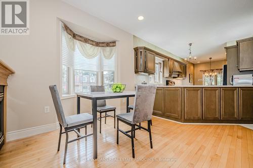 16 - 1019 North Shore Boulevard E, Burlington (Lasalle), ON - Indoor Photo Showing Dining Room